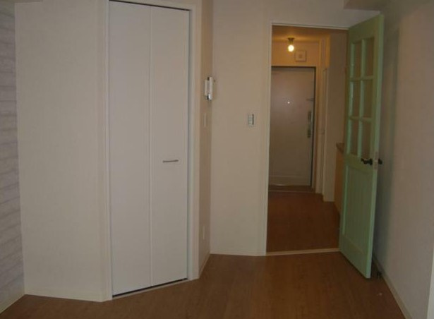 レーヴエスチュエールⅦの居間・リビング