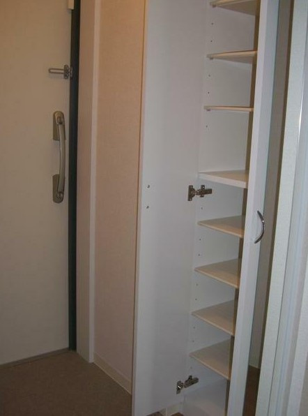 レーヴエスチュエールⅦの玄関