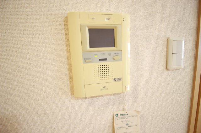 【セキュリティ】 | レジデンス八楽 | モニター付きインターホン
