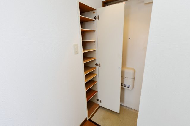 セナリオフラット新小岩の玄関
