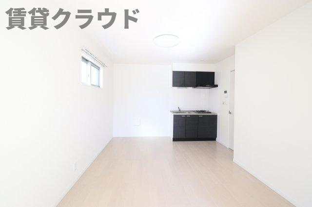 AJ蘇我EASTⅣの居間・リビング|明るいリビングだと気分も上がりますね！