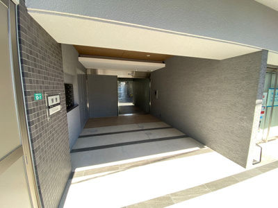 【エントランス】 | メゾンエスパシオ