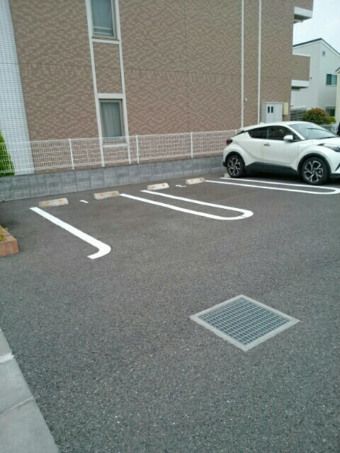 ヴィオレッタの駐車場