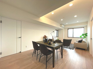 【居間・リビング】