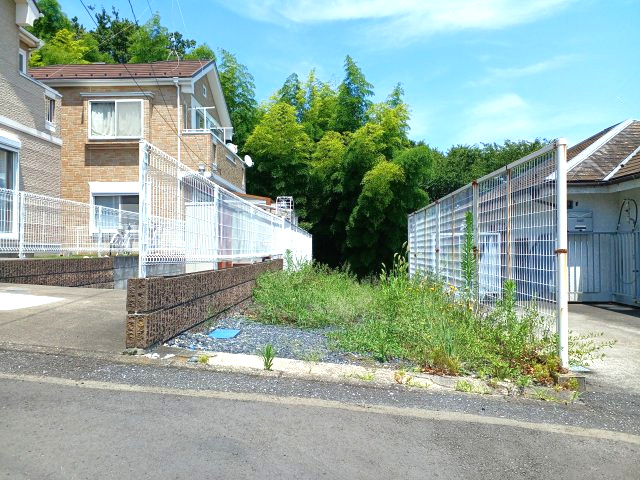 油平 売地　◇緑に囲まれた閑静な住宅地◇の前面道路含む現地写真