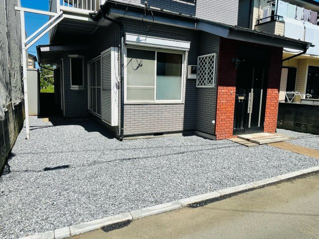 あきる野市野辺　中古戸建の駐車場