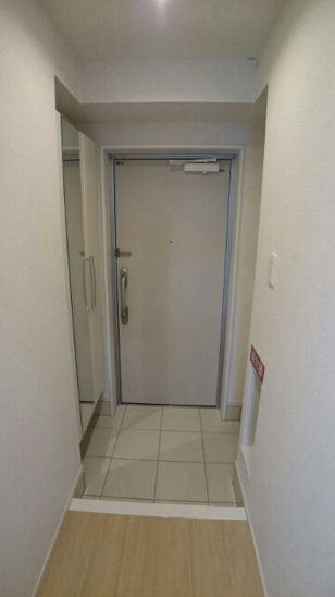 【玄関】セレーノ銘苅 