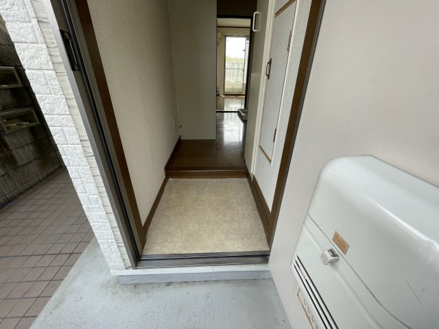 ハピネス甲子園の玄関