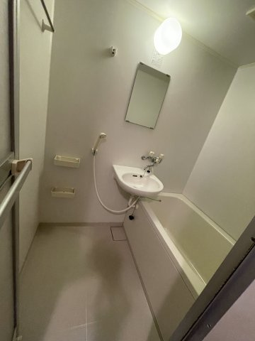 ハピネス甲子園の浴室