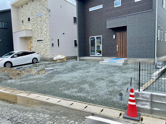 みやま市瀬高町下庄の新築一戸建の駐車場