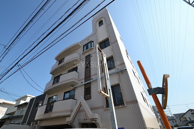 広島市西区草津東１丁目の賃貸マンションの外観