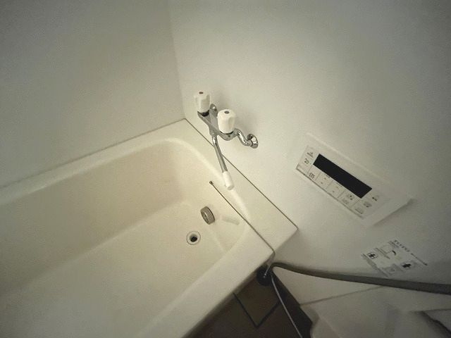 ロマネコンティ24の浴室|落ち着いた空間のお風呂です
※違うお部屋の写真を使用している為、実際には異なる可能性がございます。