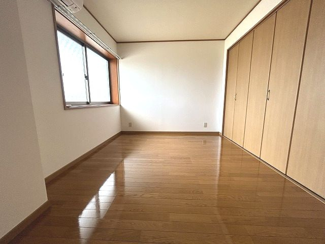 ロマネコンティ24の洋室|洋室です

※違うお部屋の写真を使用している為、実際には異なる可能性がございます。