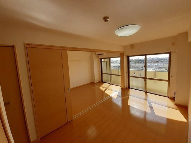 【居間・リビング】エヌズ　ヴィラ　レグルス 