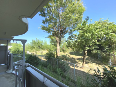 【展望】 | 【売主直売】磯子レインボーハイツ5-4号棟 | 1階部分からの眺望です。