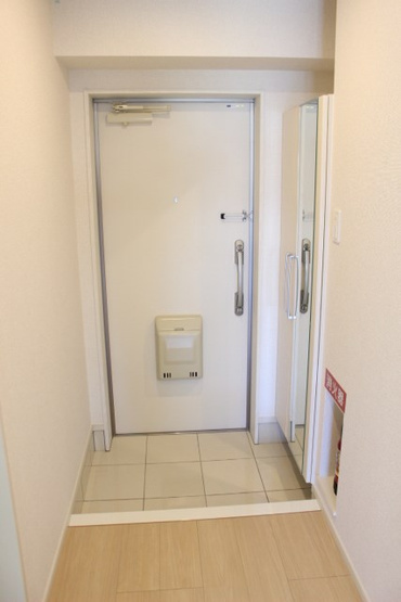 【玄関】