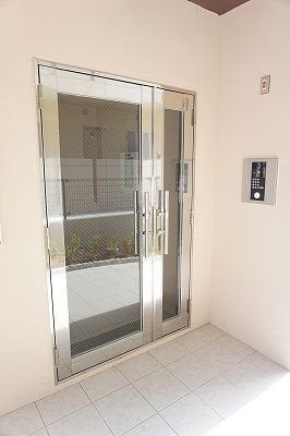【エントランス】アンプリル
