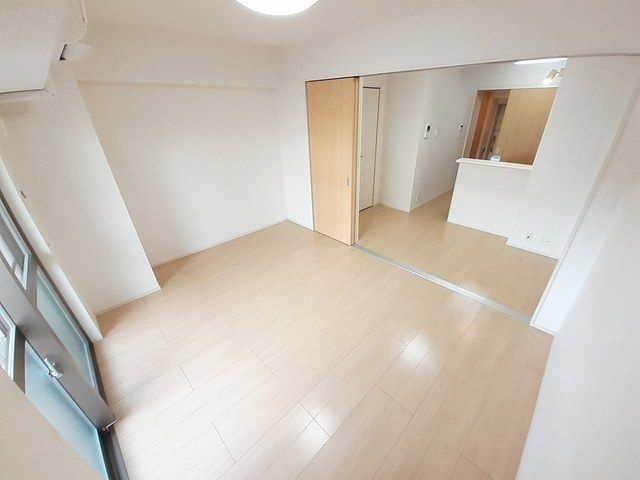 【内装】アンプリル 
