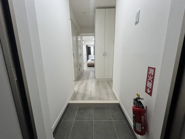 【玄関】Axis Court　泊