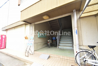 【エントランス】 | 岩崎ハイツ