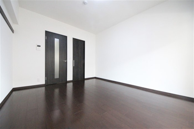 【居間・リビング】 | オーパスグラン谷町