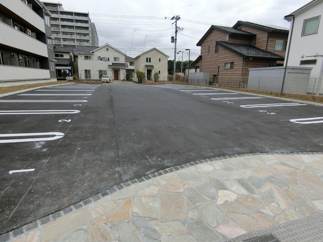 【駐車場】サンコート