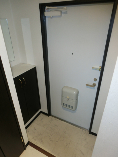 【玄関】グランドポレストーネ竹屋 