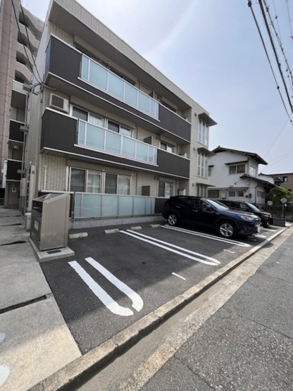 【駐車場】グランメゾン霞