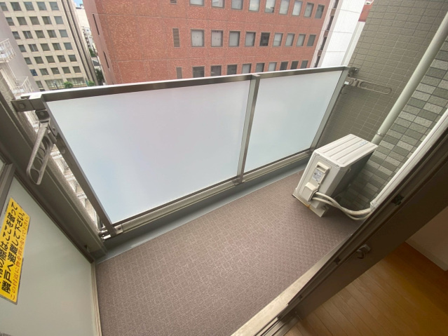 【バルコニー】グラビスコート紙屋町 