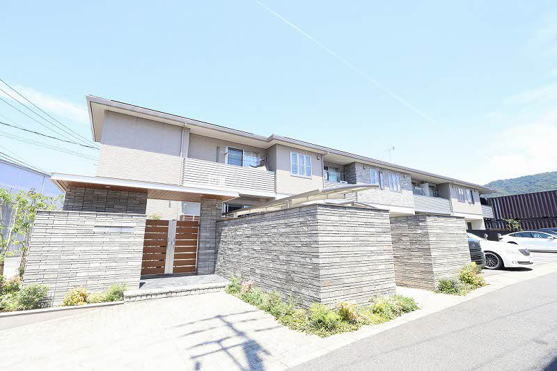 広島市東区戸坂山崎町のアパートの画像