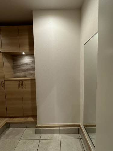 【玄関】アズール庚午北 