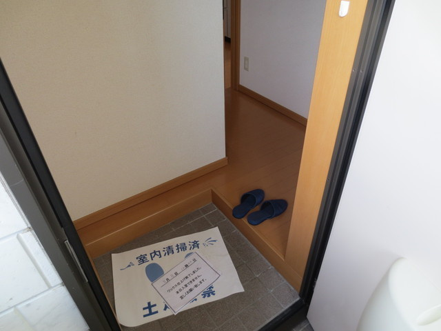【玄関】エスポワールコマツⅡ　A 