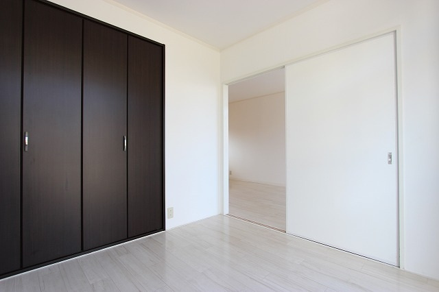 【寝室】Goto apartment