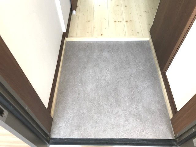 【玄関】アリュール薬師堂駅前 