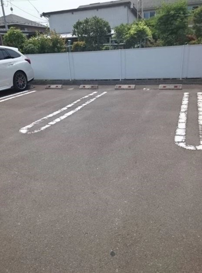 【駐車場】エレガンシア・メゾン
