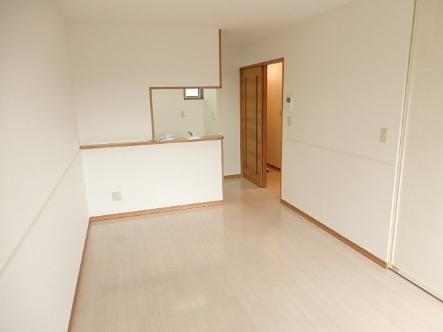 【居間・リビング】インフィニティ富沢壱番館