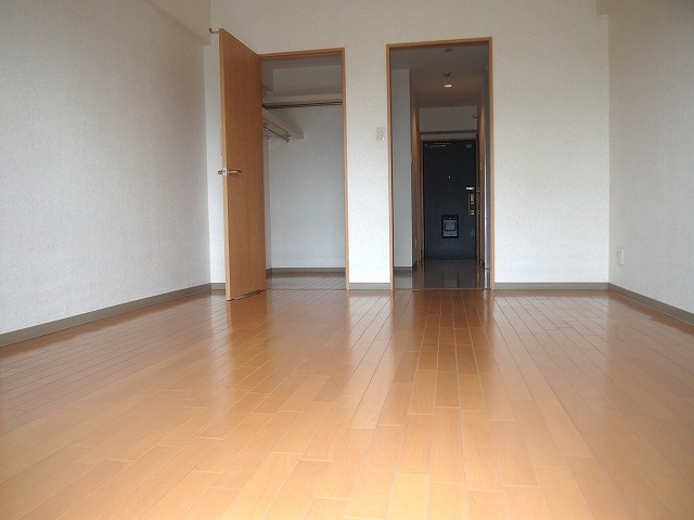 【居間・リビング】ロアール南竹屋