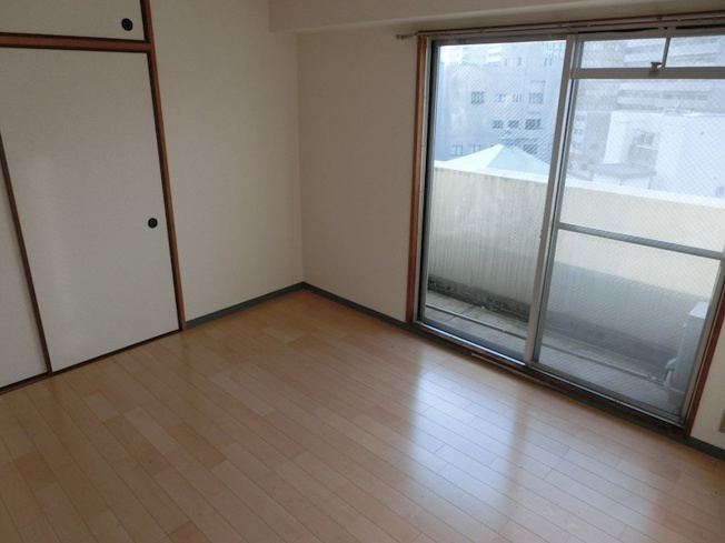 【寝室】リブレ東蟹屋
