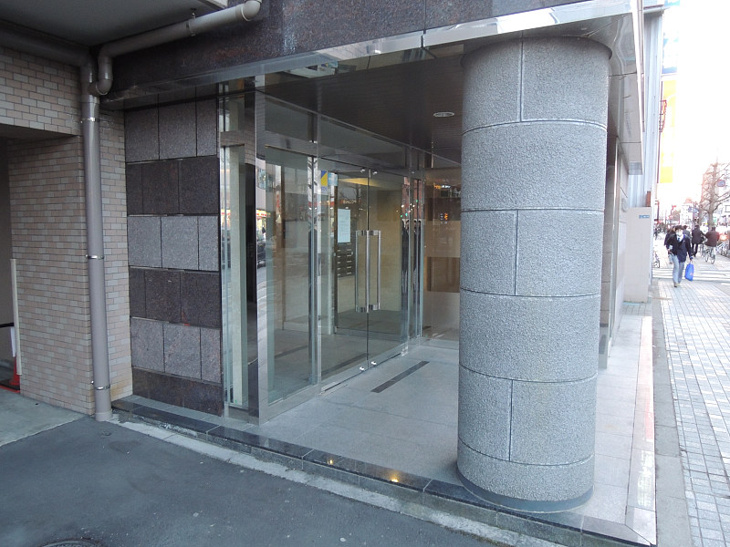 【エントランス】PINE上杉 