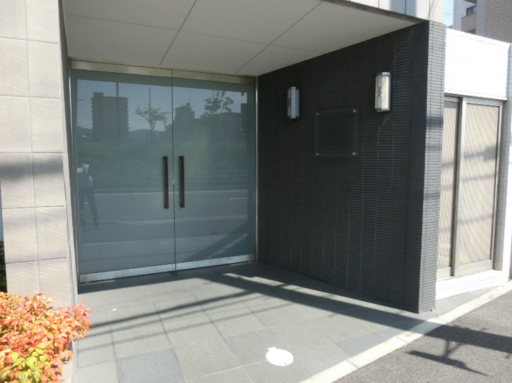 【エントランス】グラビスコート舟入中町 