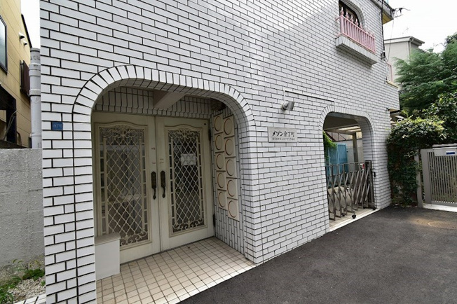 【エントランス】メゾン余丁町