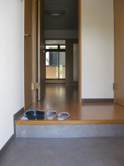 【玄関】クレスト参番館