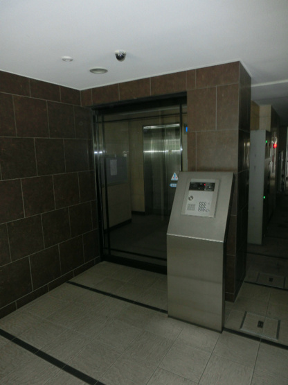 【エントランス】アーバンルーム平和大通り