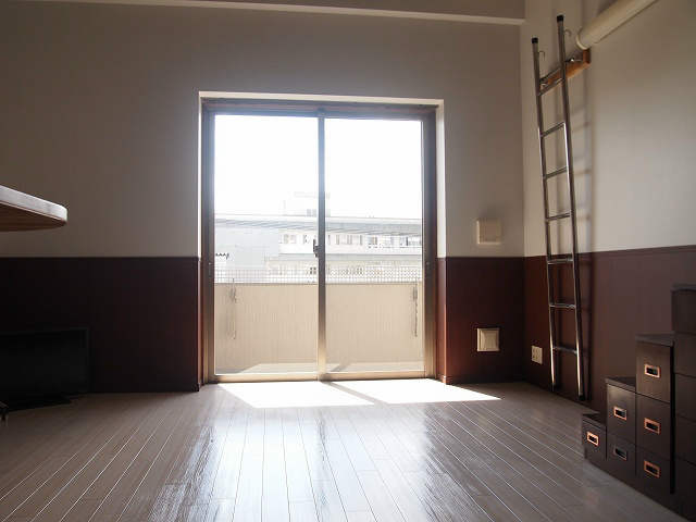 【居間・リビング】セントヒルズ横川新町