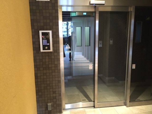 【エントランス】レナート広瀬通
