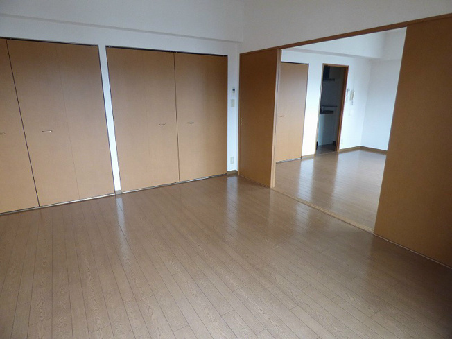 【寝室】アンフィニ河原町