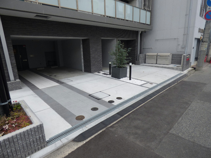 【エントランス】terrace（テラス） 