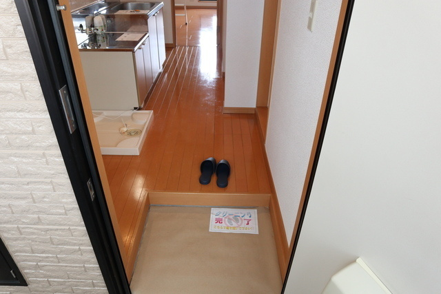 【玄関】サゥーヂビバⅡ
