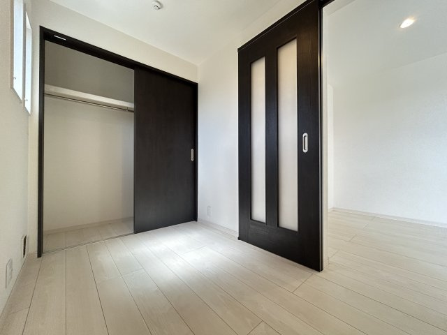 【寝室】REGALEST 千田町