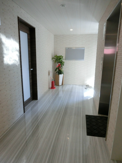 ※同マンション別部屋の参考写真です。 